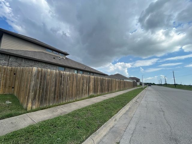 1001 Santa Catalina St, Portland, TX 78374