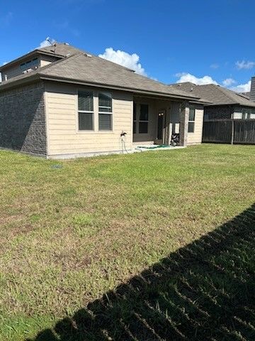 1001 Santa Catalina St, Portland, TX 78374