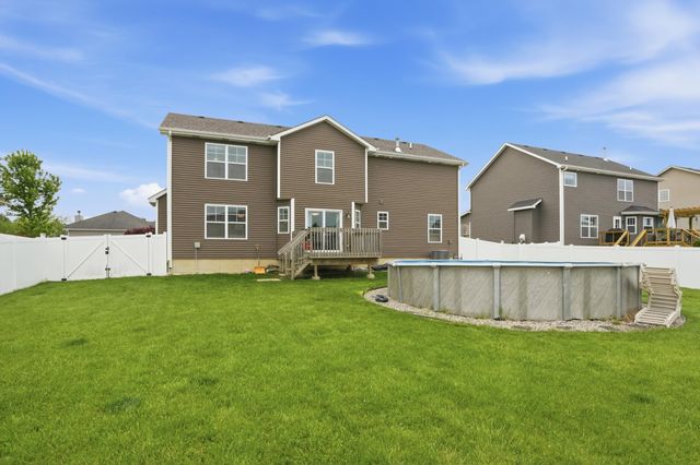 1414 Gates Drive, Schererville, IN 46375