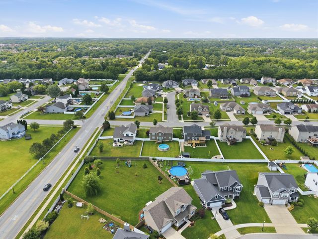 1414 Gates Drive, Schererville, IN 46375