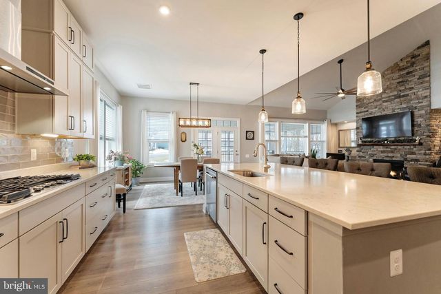 24277 GRAYLEAF WILLOW PL, Aldie, VA 20105