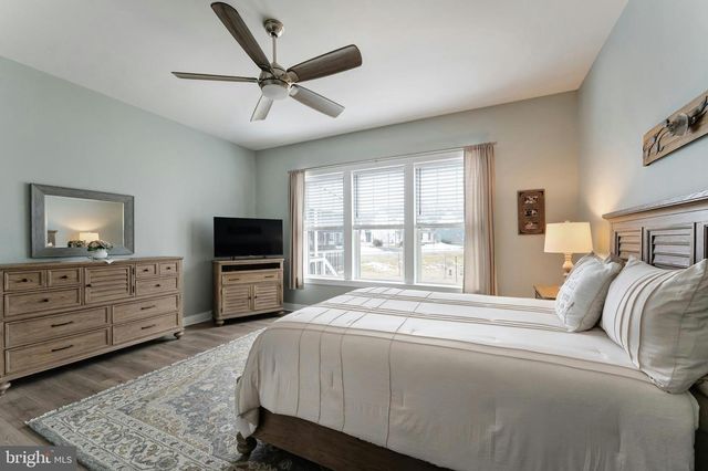 24277 GRAYLEAF WILLOW PL, Aldie, VA 20105