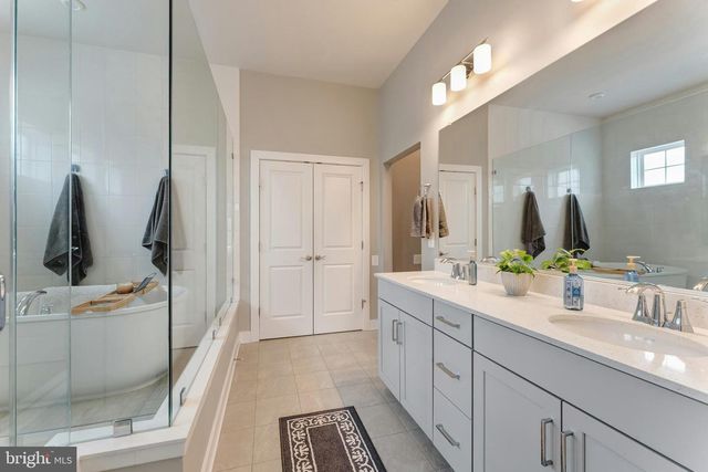 24277 GRAYLEAF WILLOW PL, Aldie, VA 20105