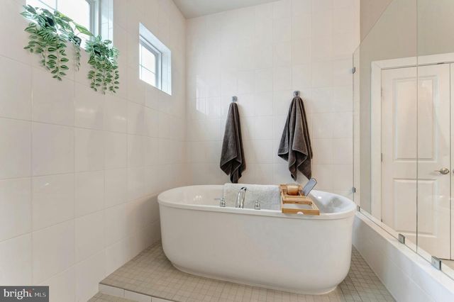 24277 GRAYLEAF WILLOW PL, Aldie, VA 20105