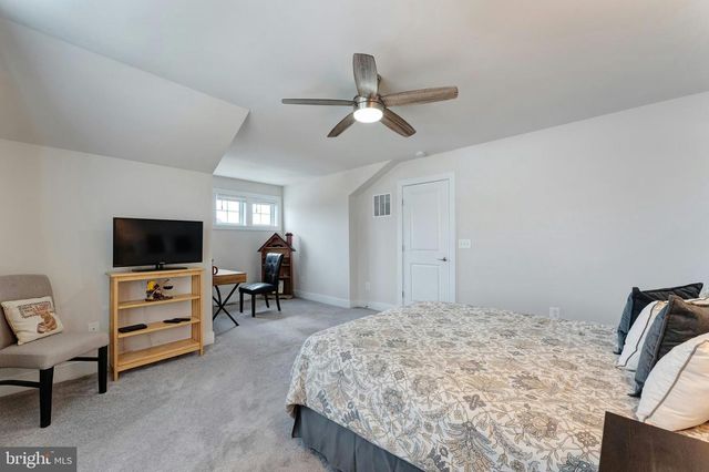 24277 GRAYLEAF WILLOW PL, Aldie, VA 20105