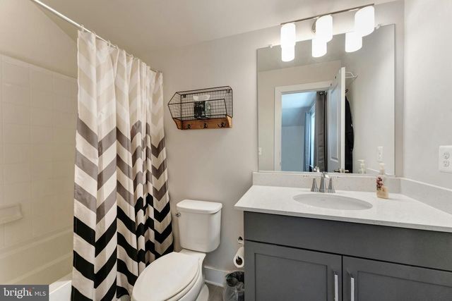 24277 GRAYLEAF WILLOW PL, Aldie, VA 20105