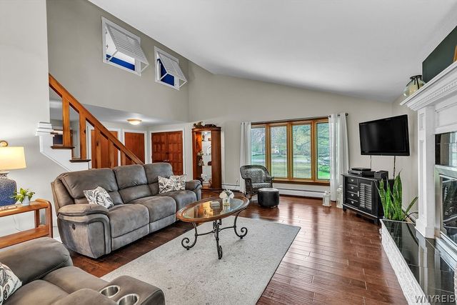 1731 Huth Road, Grand Island, NY 14072