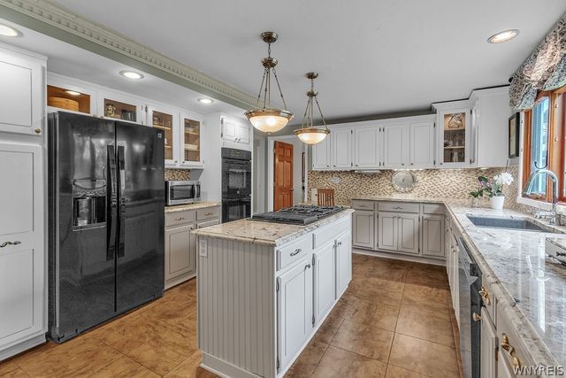 1731 Huth Road, Grand Island, NY 14072