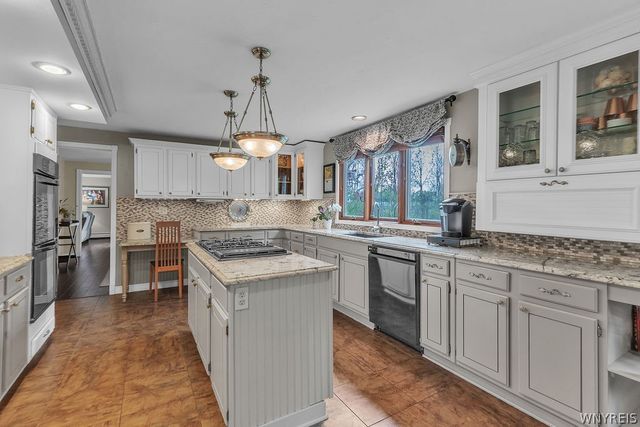1731 Huth Road, Grand Island, NY 14072