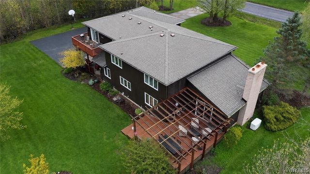 1731 Huth Road, Grand Island, NY 14072