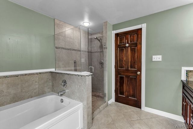 1731 Huth Road, Grand Island, NY 14072