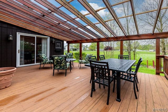 1731 Huth Road, Grand Island, NY 14072
