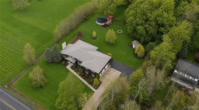 1731 Huth Road, Grand Island, NY 14072