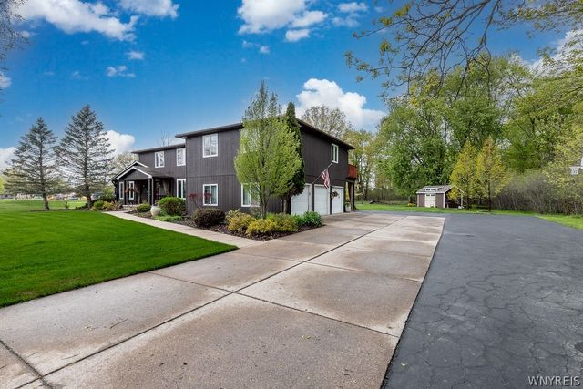 1731 Huth Road, Grand Island, NY 14072