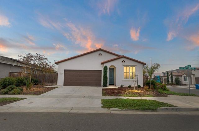 2052 Englebright Way, Plumas Lake, CA 95961