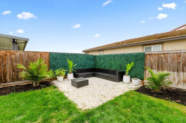 2052 Englebright Way, Plumas Lake, CA 95961