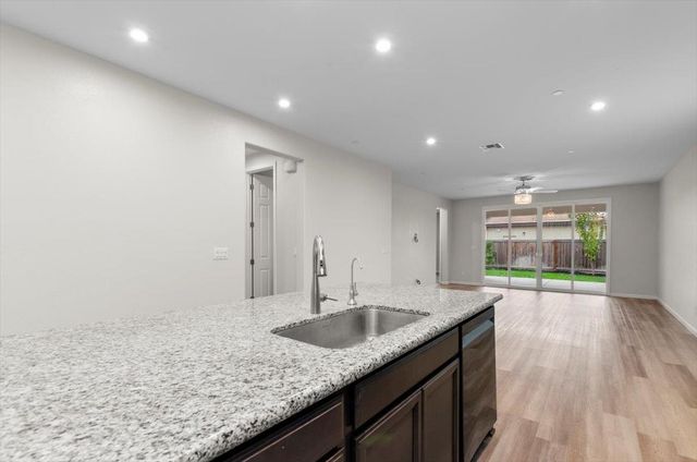 2052 Englebright Way, Plumas Lake, CA 95961