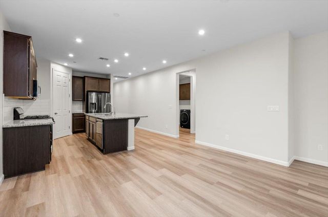 2052 Englebright Way, Plumas Lake, CA 95961