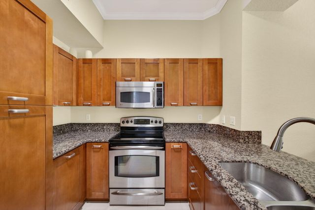 59 SE Palermo Court 106, Stuart, FL 34994