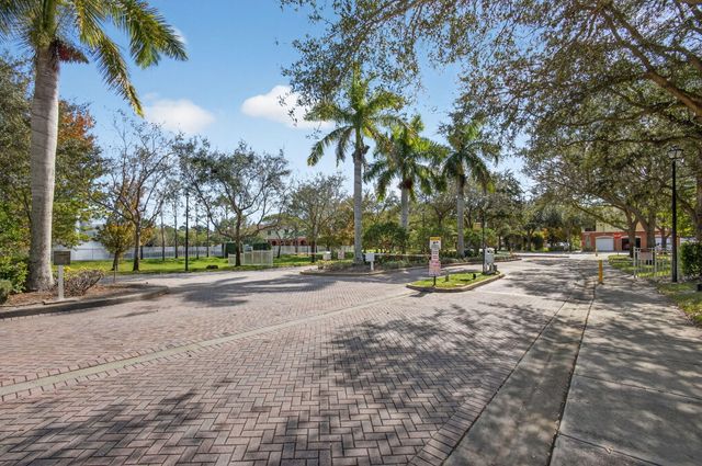 59 SE Palermo Court 106, Stuart, FL 34994