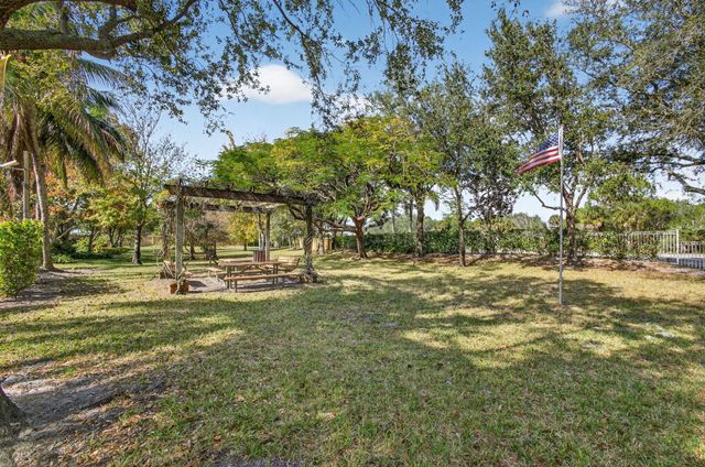 59 SE Palermo Court 106, Stuart, FL 34994