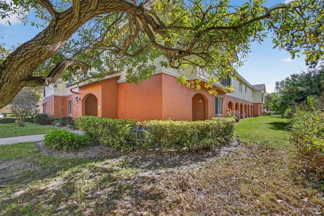 59 SE Palermo Court 106, Stuart, FL 34994