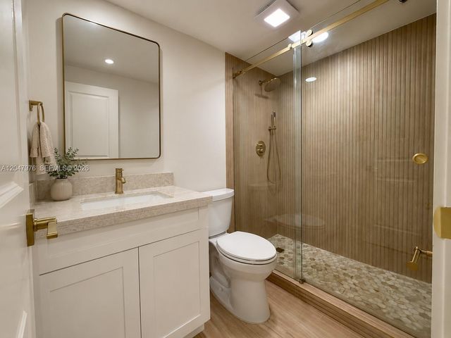 8600 Sunrise Lakes Boulevard 102, Sunrise, FL 33322