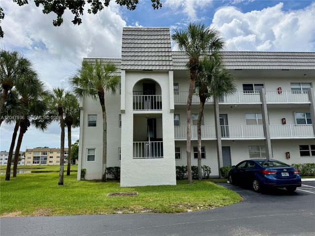8600 Sunrise Lakes Boulevard 102, Sunrise, FL 33322