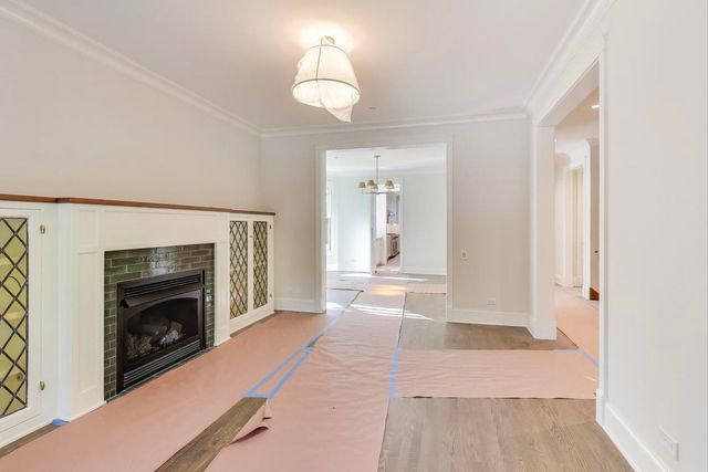 3902 N Hamilton Avenue, Chicago, IL 60618