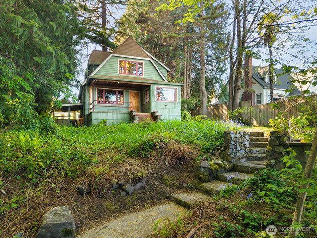 2022 Taft Avenue, Bremerton, WA 98312