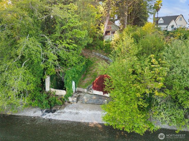 2022 Taft Avenue, Bremerton, WA 98312