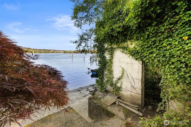 2022 Taft Avenue, Bremerton, WA 98312