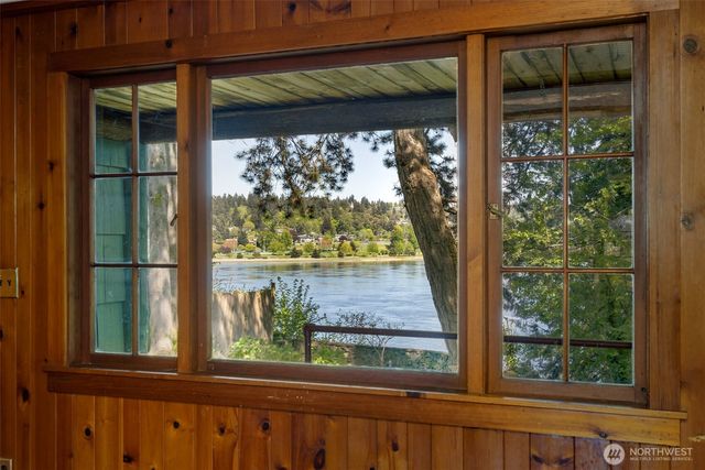 2022 Taft Avenue, Bremerton, WA 98312