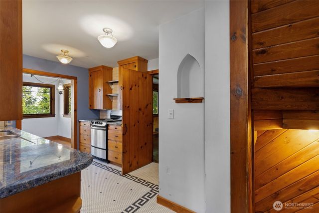 2022 Taft Avenue, Bremerton, WA 98312