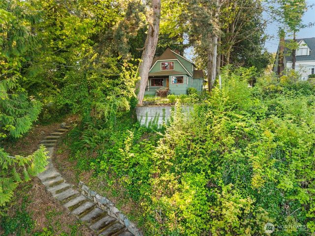 2022 Taft Avenue, Bremerton, WA 98312