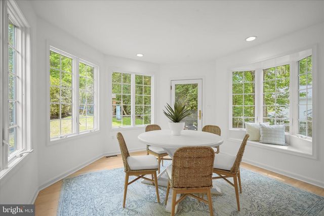 6204 REDWING CT, Bethesda, MD 20817
