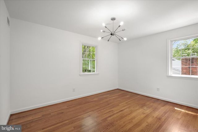 6204 REDWING CT, Bethesda, MD 20817
