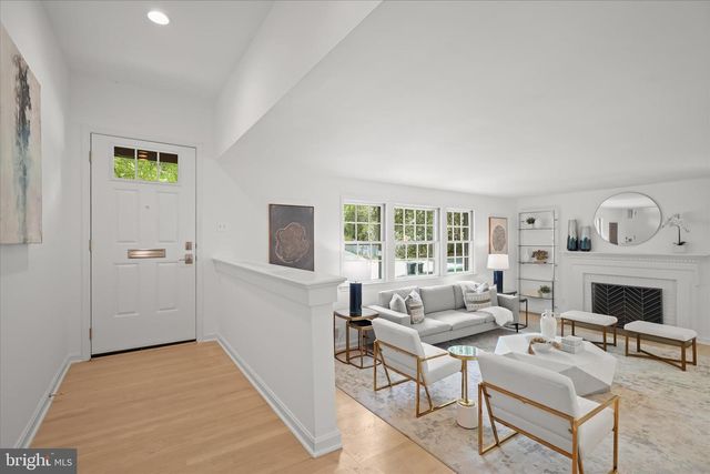 6204 REDWING CT, Bethesda, MD 20817