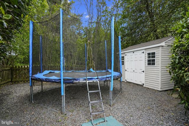 6204 REDWING CT, Bethesda, MD 20817