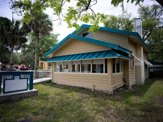 1004 TALTON AVENUE, Deland, FL 32720