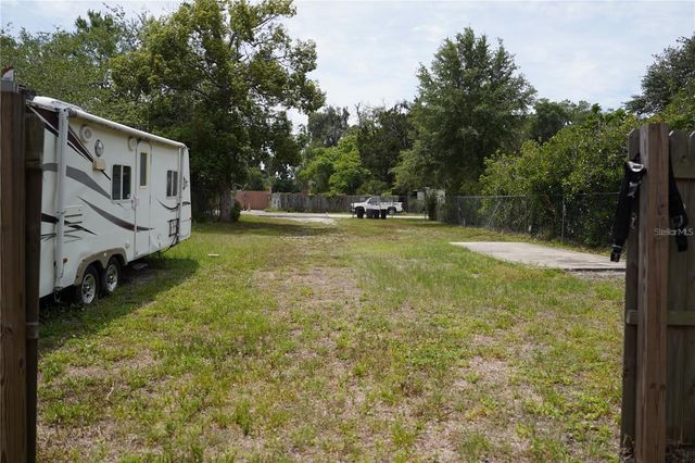 1004 TALTON AVENUE, Deland, FL 32720