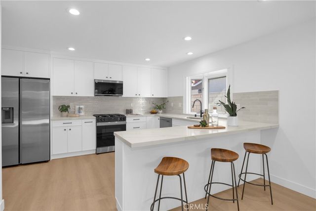 17915 Santa Olivia, Fountain Valley, CA 92708
