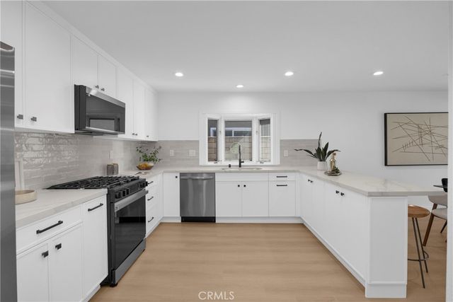 17915 Santa Olivia, Fountain Valley, CA 92708
