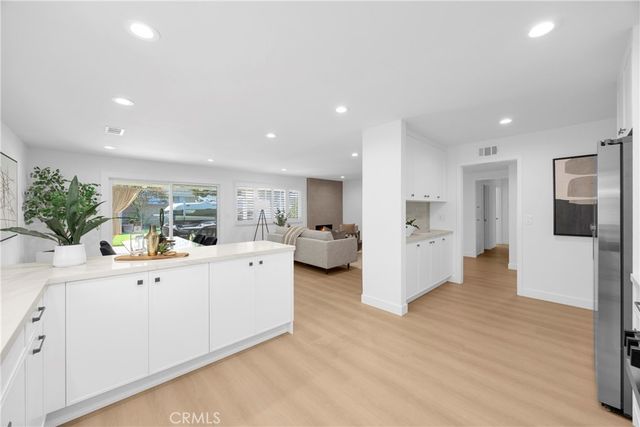 17915 Santa Olivia, Fountain Valley, CA 92708