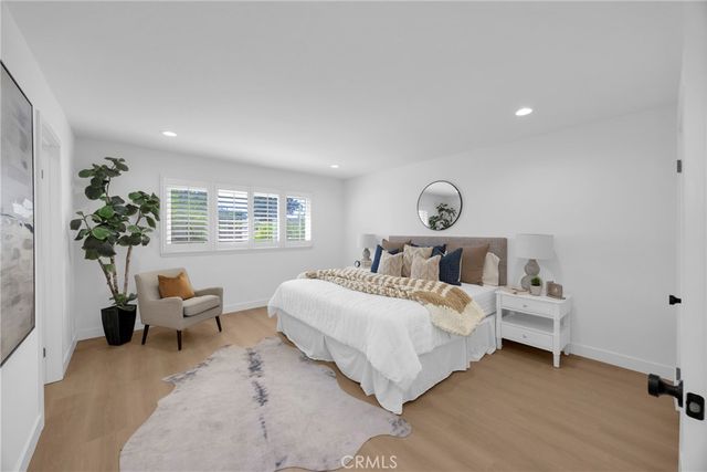 17915 Santa Olivia, Fountain Valley, CA 92708