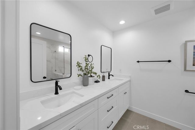 17915 Santa Olivia, Fountain Valley, CA 92708