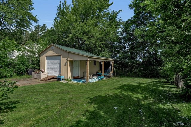 34 Clover Place, Cheektowaga, NY 14225
