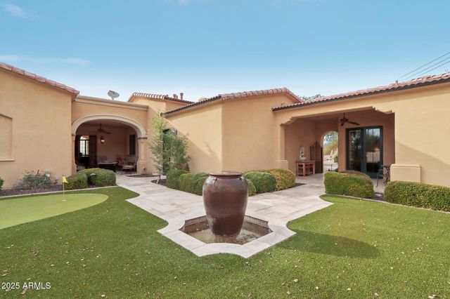 4836 E White Gates Drive, Phoenix, AZ 85018