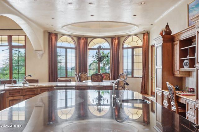 4836 E White Gates Drive, Phoenix, AZ 85018