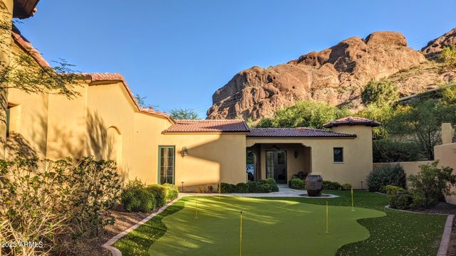 4836 E White Gates Drive, Phoenix, AZ 85018